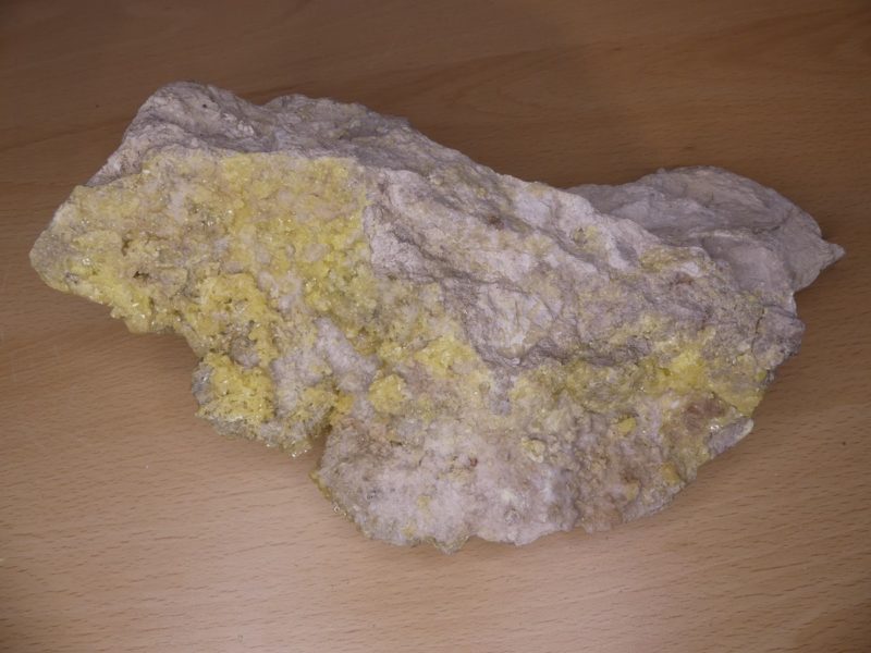 Pierre de soufre brute de Bolivie 27 cm, pierre semi précieuse de collection, jaune et blanche