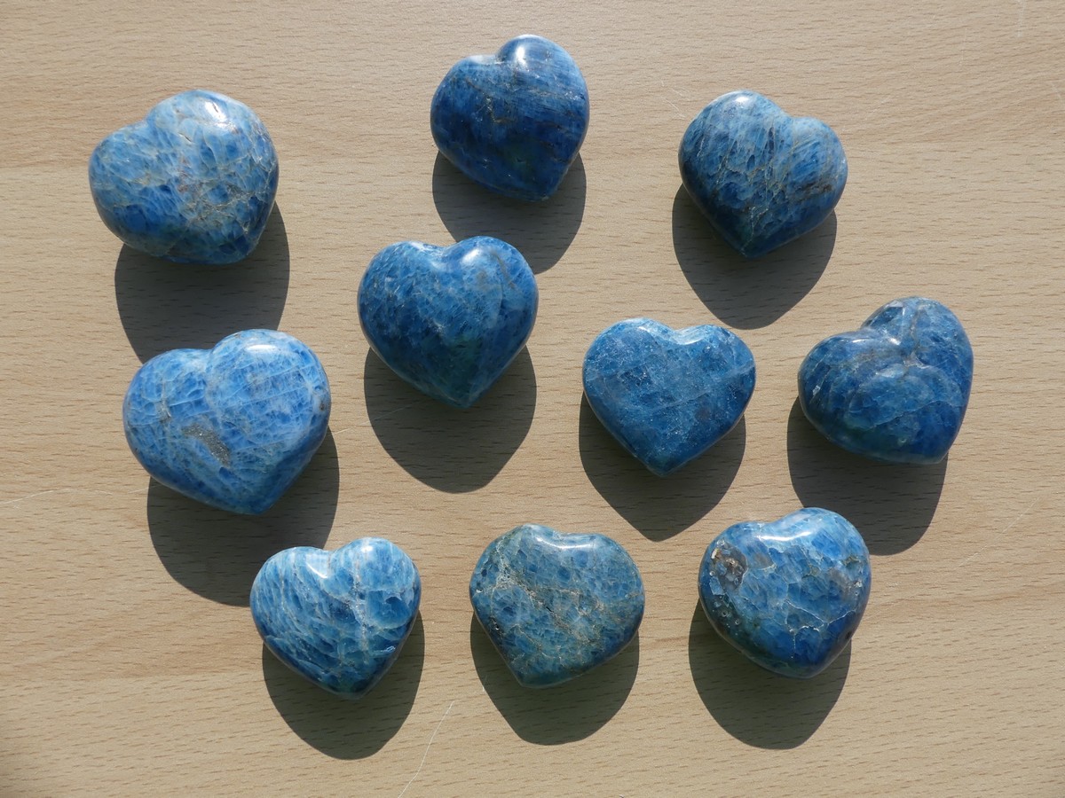 Cœur apatite bleue  Boutique de pierres et minéraux du monde lithothérapie