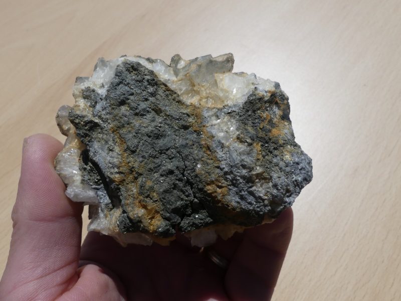 Pierre brute grise Calcite et Pyrite des Etats-Unis - Pièce unique de collection | Boutique de minéraux du monde