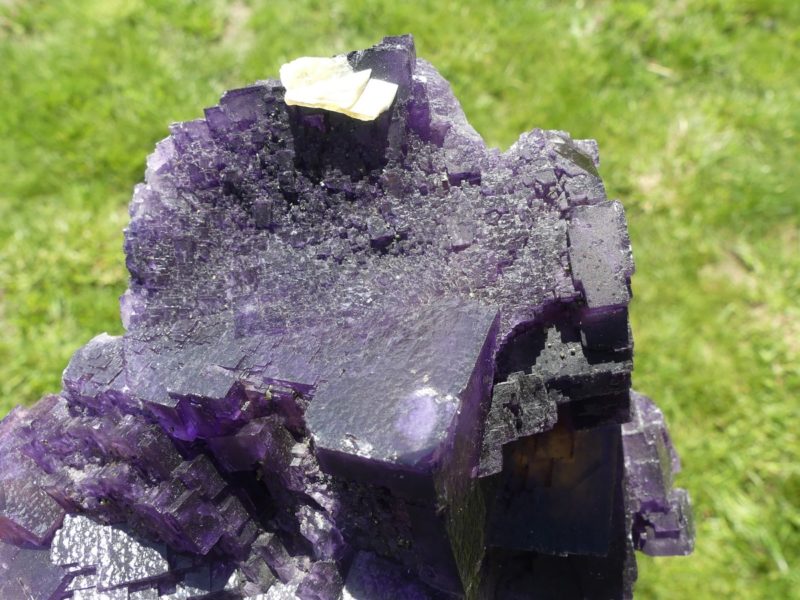Pierre brute Fluorite violette et jaune, pierre brute lithothérapie de collection