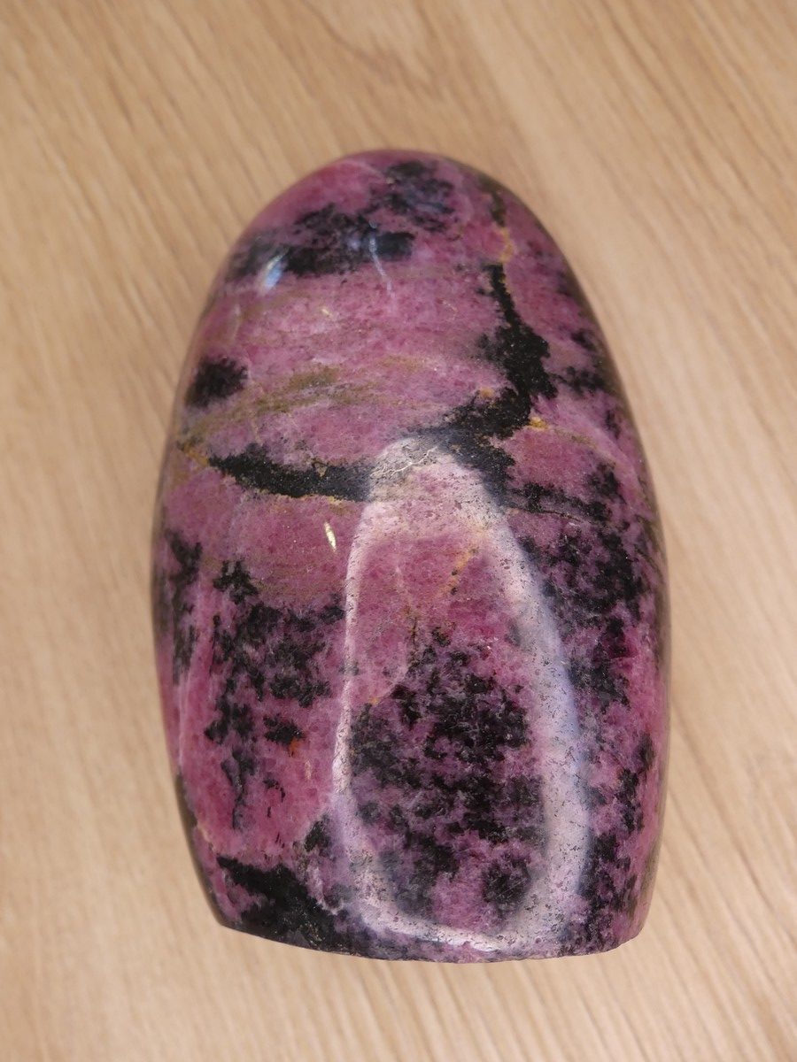 Menhir de Rhodonite polis | Boutique de minéraux du monde