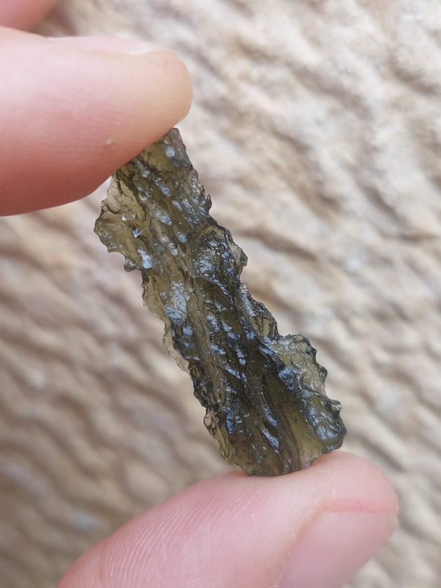 Pierre brute de Moldavite de république Tchèque | Magasin de minéraux du monde et lithothérapie
