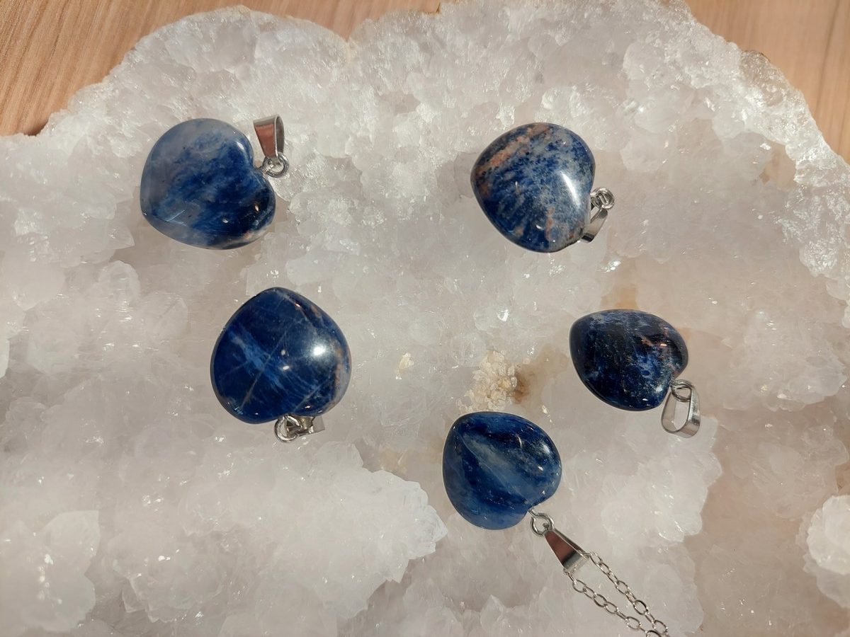 Pendentif en sodalite | Boutique Suisse La Geode