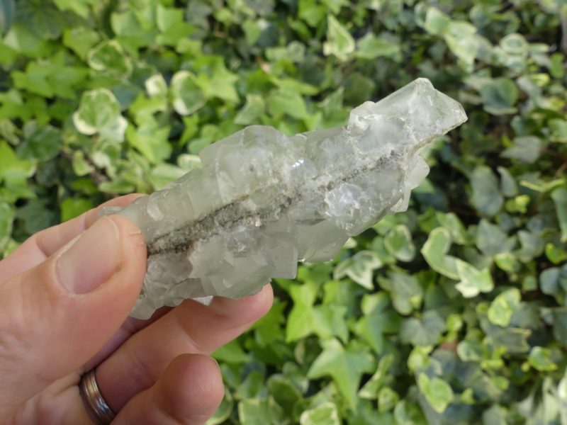 Pierre brute Fluorite verte de Chine - Boutique de pierres & lithothérapie en Suisse