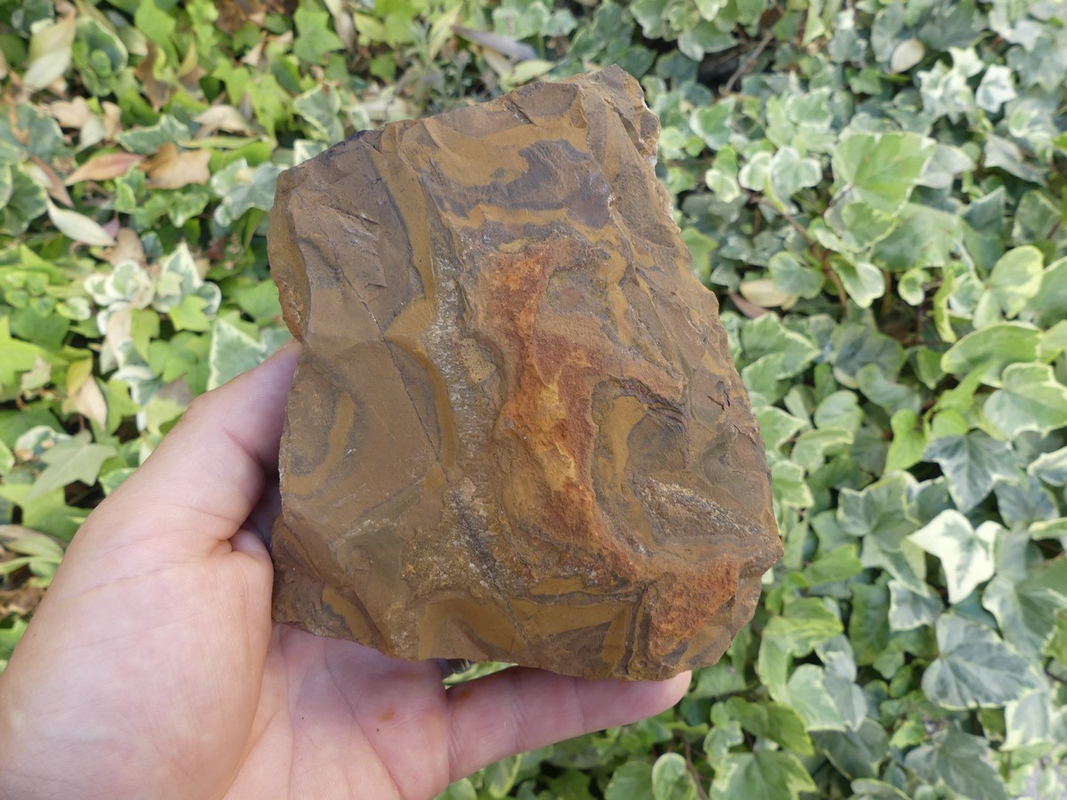 Pierre brute d’œil de tigre - Pierre du calme et de l'action, Plexus solaire