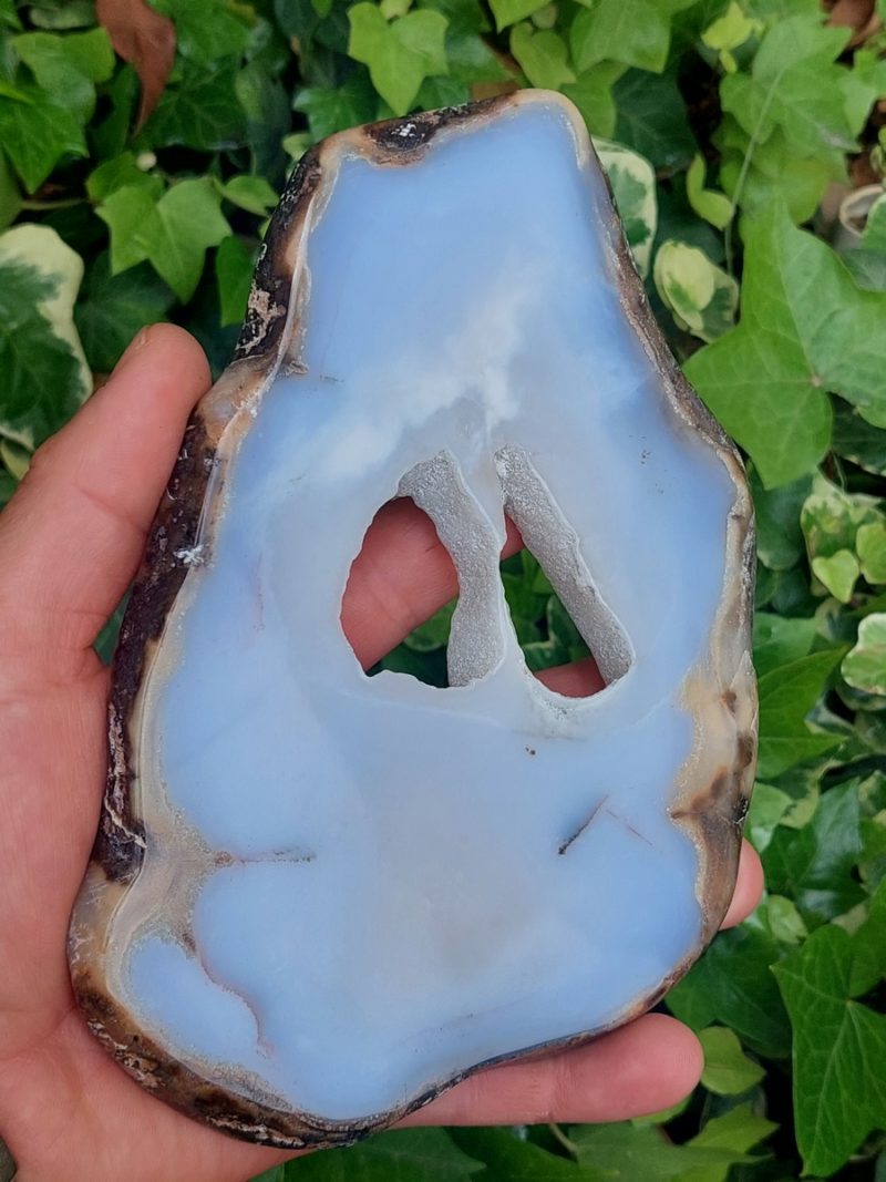 Tranche polie de Calcédoine bleue - Pierre semi-précieuse, boutique suisse de minéraux du monde