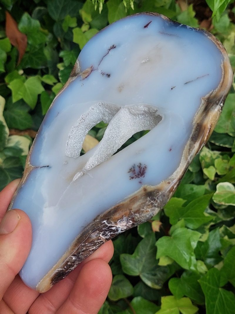 Tranche polie de Calcédoine bleue - Pierre semi-précieuse, boutique suisse de minéraux du monde