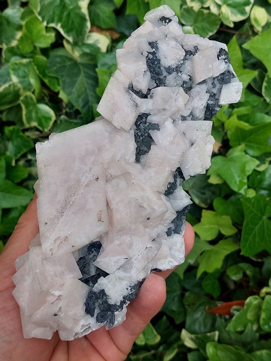 Pierre brute de Manganocalcite | Boutique suisse de minéraux du monde