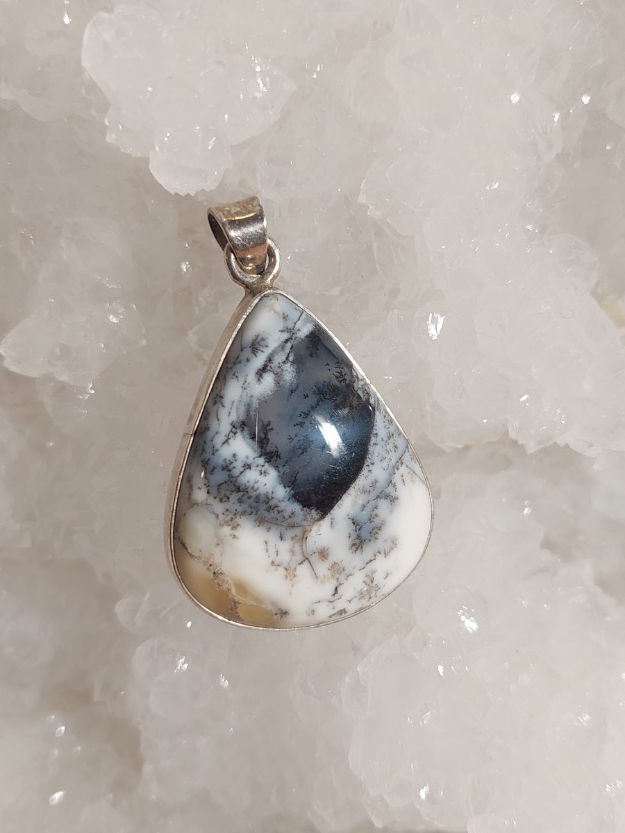 Pendentif en agate dendritique et argent | Boutique Suisse La Géode