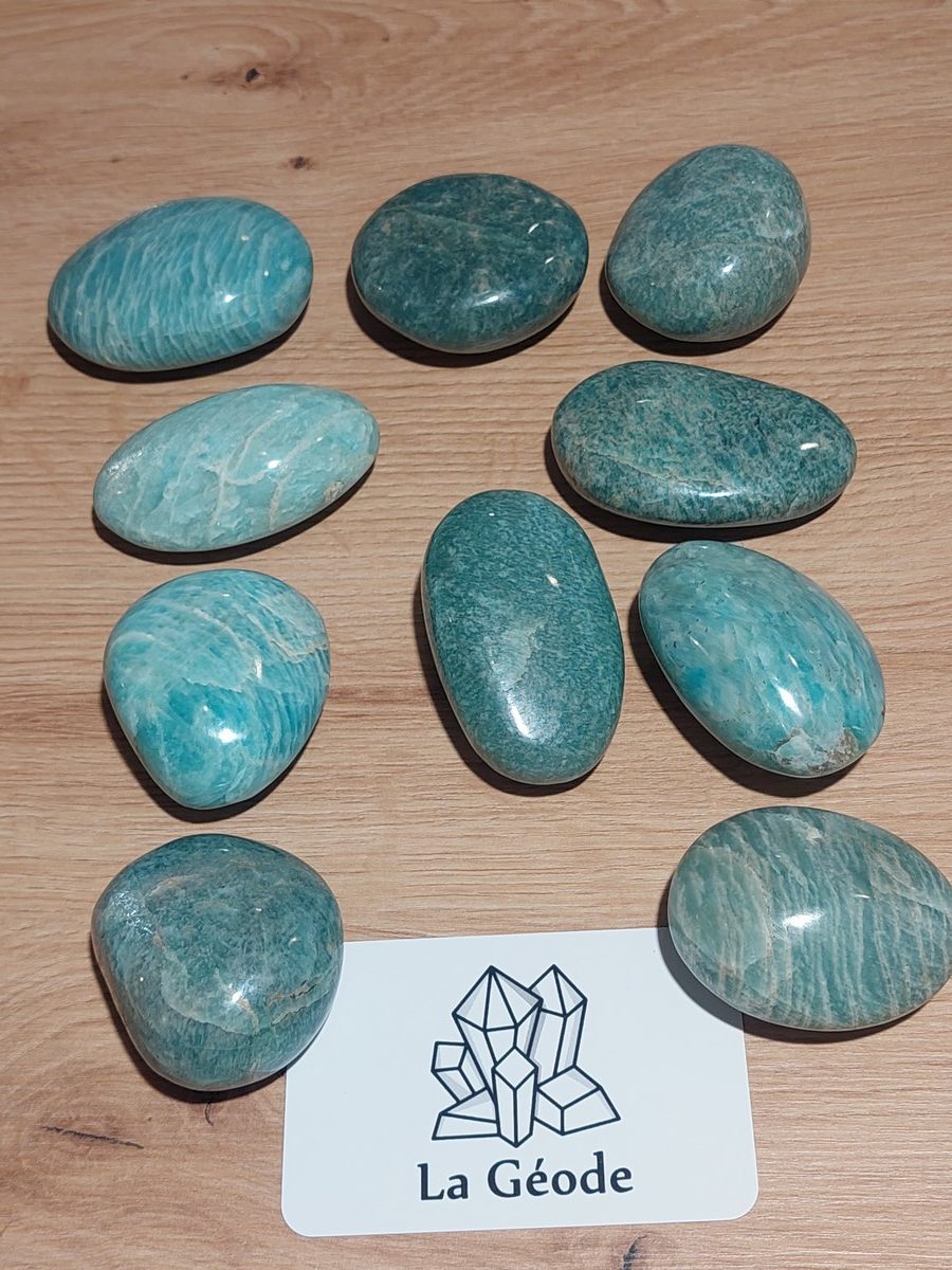 Grand galet en Amazonite - Boutique de minéraux & lithothérapie suisse