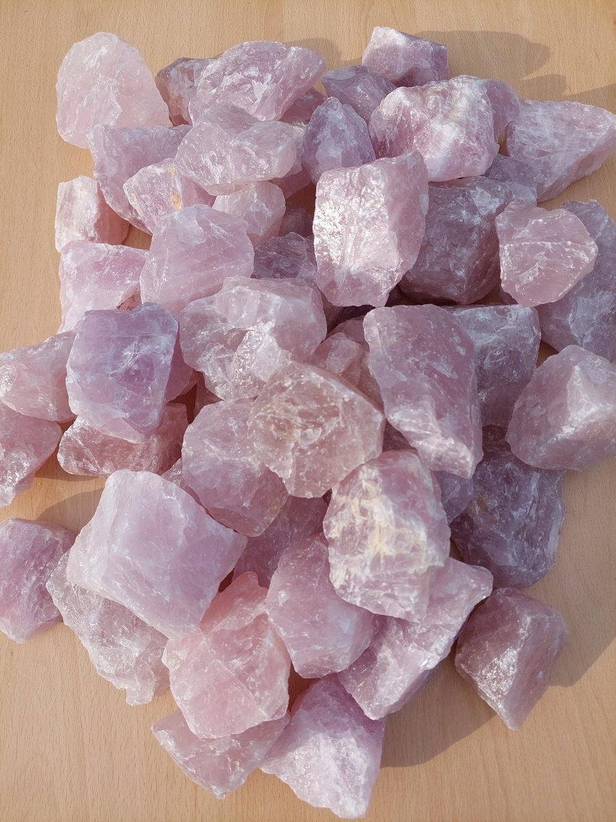 Quartz rose brut le kg | Boutique suisse de minéraux du monde