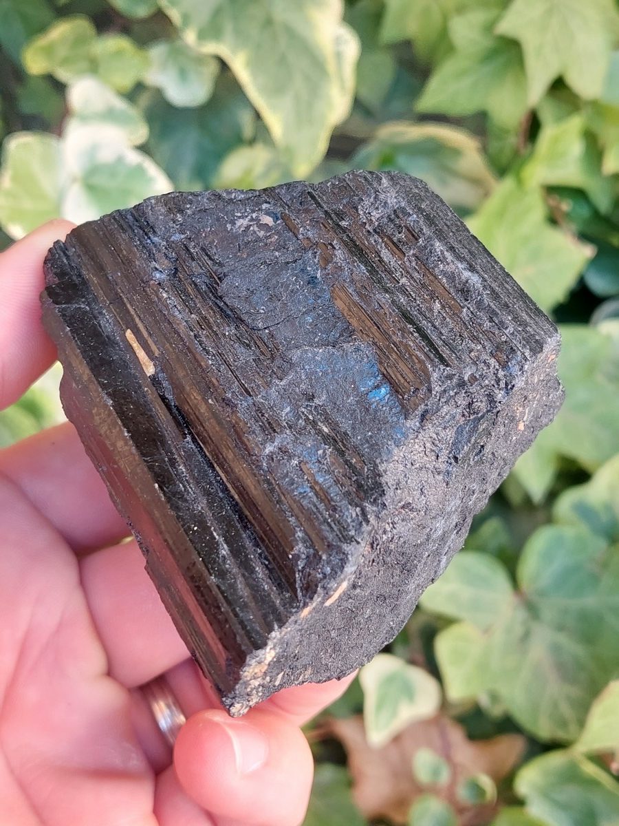Tourmaline noir brute | Boutique suisse de pierres du monde & lithothérapie