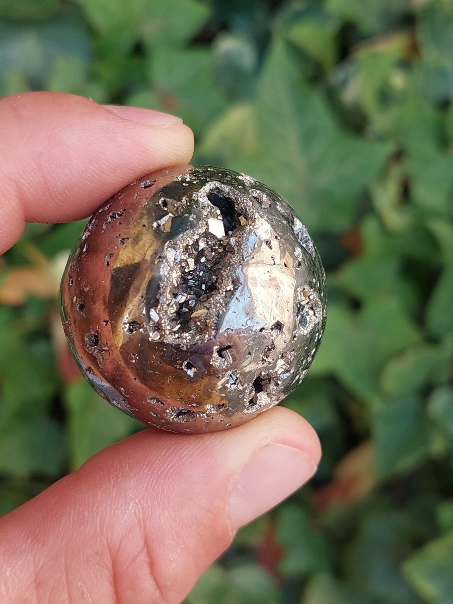Sphère en Pyrite | Boutique suisse de minéraux du monde