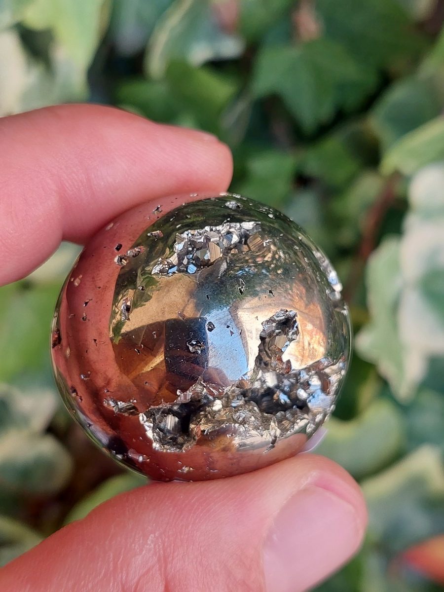 Sphère en Pyrite | Boutique suisse de minéraux du monde