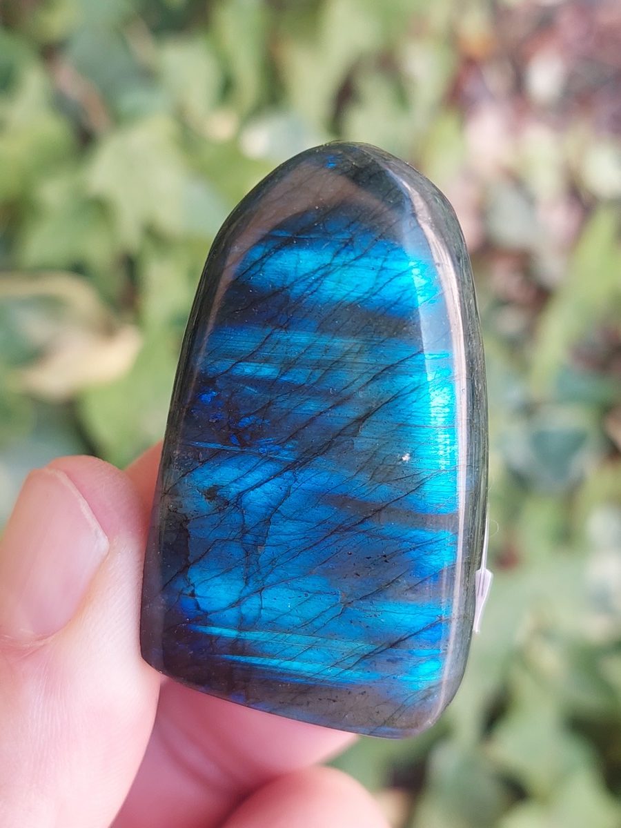 Menhir de Labradorite polis de Madagascar | Boutique suisse de minéraux du monde
