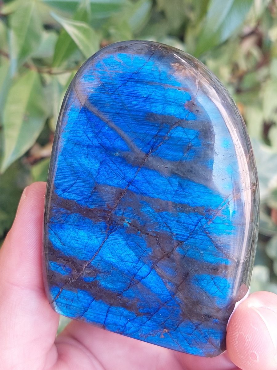 Menhir de Labradorite polis de Madagascar | Boutique suisse de minéraux du monde