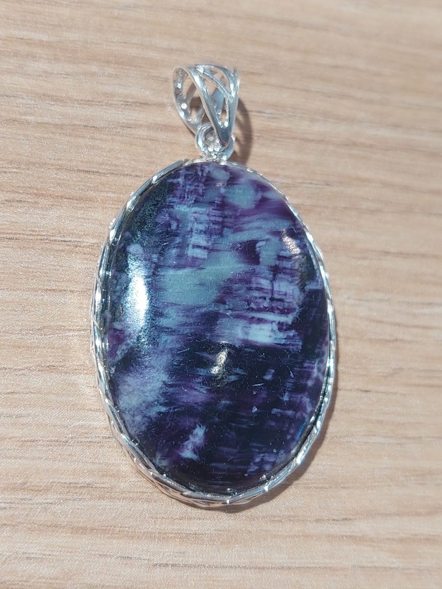 Pendentif en Kammererite et argent | Boutique Suisse La Géode