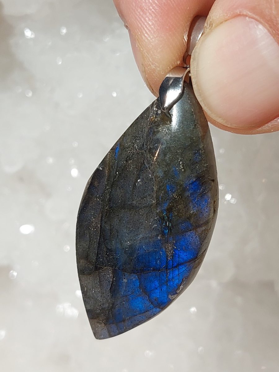 Pendentif en labradorite | Boutique Suisse La Geode