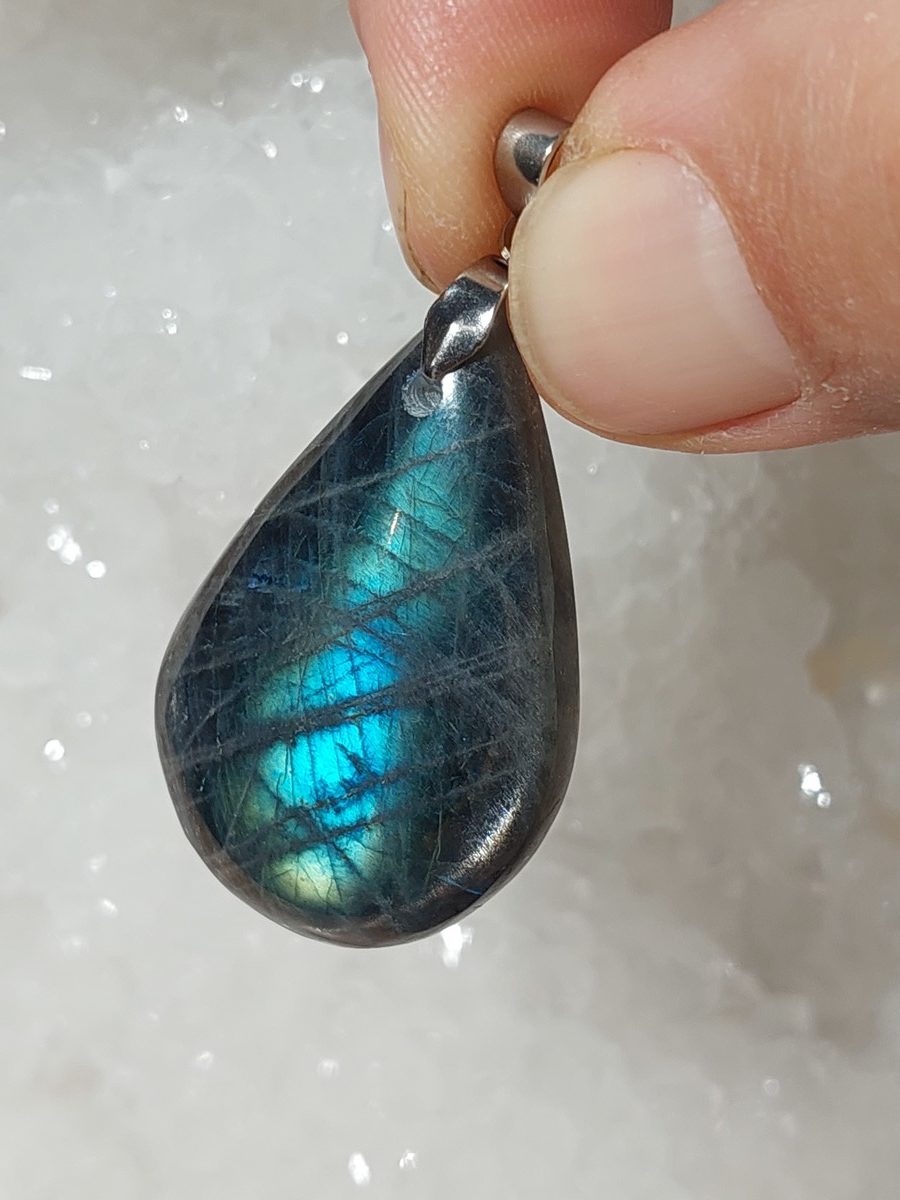 Pendentif en labradorite | Boutique Suisse La Geode