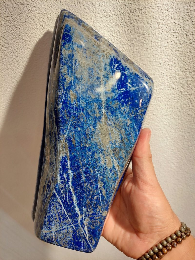 Menhir de Lapis Lazuli polis, lithothérapie | Boutique suisse de pierres & minéraux du monde