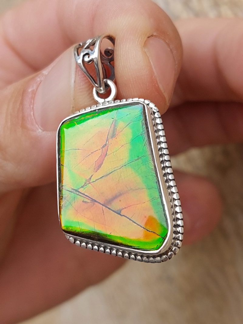 Pendentif en Ammolite et argent 925 | Boutique suisse Lithothérapie & minéraux du monde