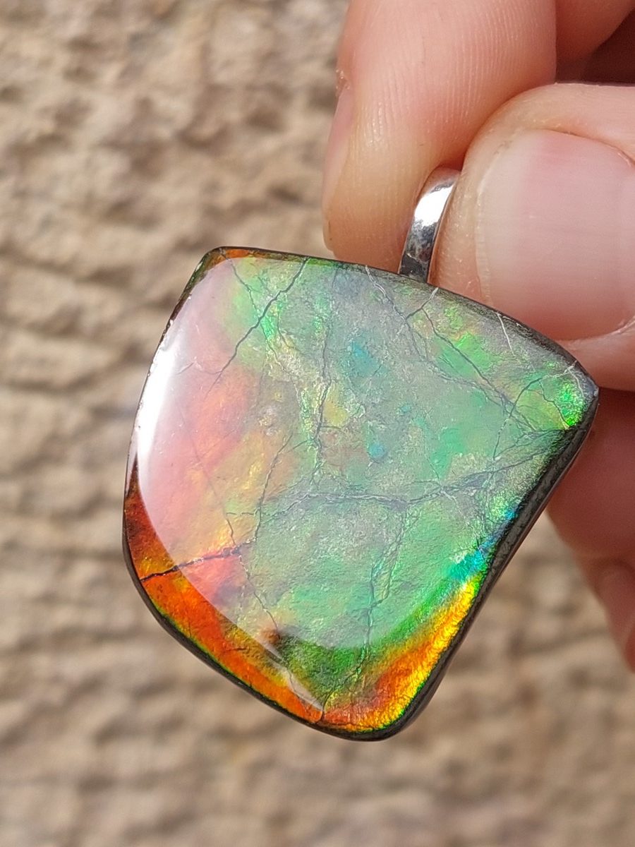 Pendentif en Ammolite | Boutique suisse Lithothérapie & minéraux du monde