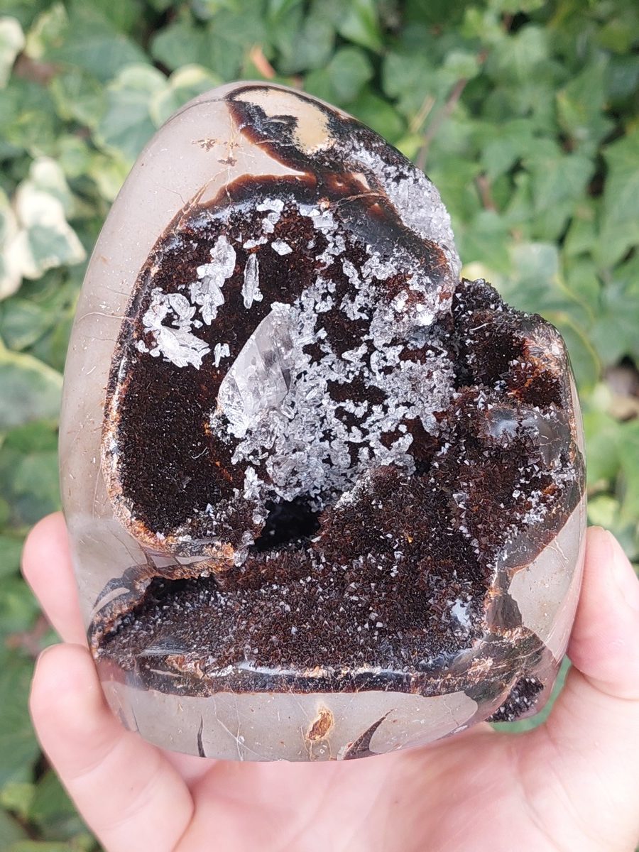 Menhir de Septaria de Magascar | Boutique de pierres & minéraux, lithothérapie