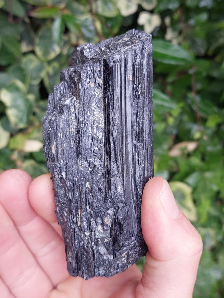 Tourmaline noir brute | Boutique suisse de pierres du monde & lithothérapie