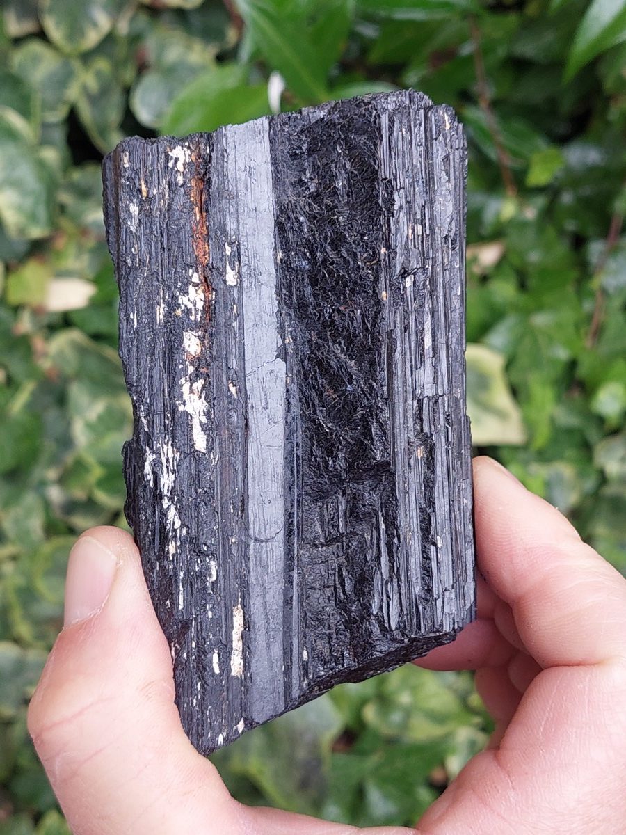 Tourmaline noir brute | Boutique suisse de pierres du monde & lithothérapie