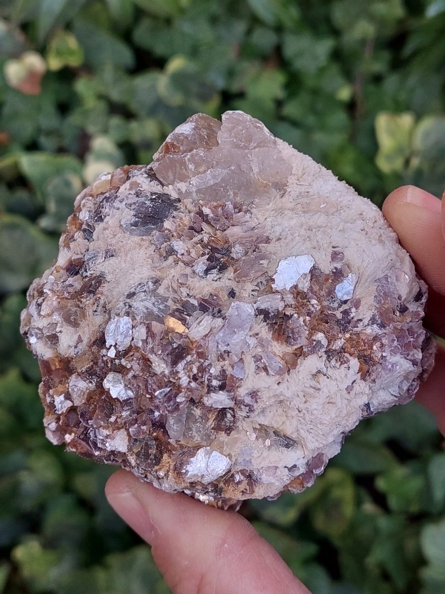 Pierre brute de lepidolite | Boutique Suisse La Geode