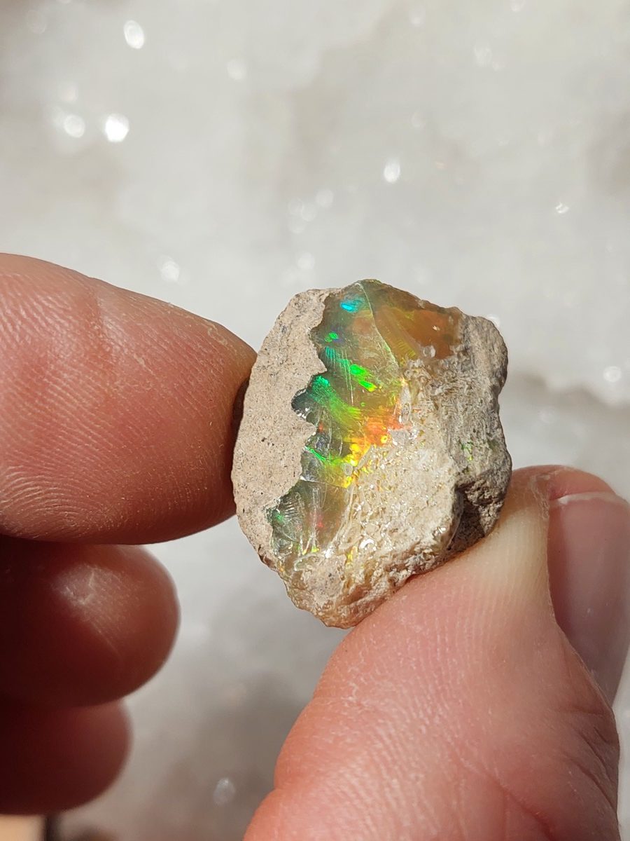 Opale d'Ethiopie brute - Boutique de pierres & lithothérapie en Suisse