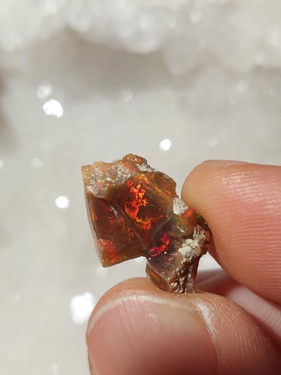 Opale d'Ethiopie brute - Boutique de pierres & lithothérapie en Suisse