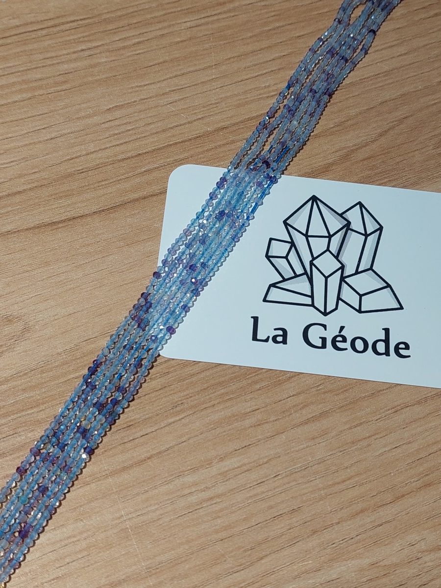 Fil de perles facettées en Fluorite 2 mm | Boutique suisse de pierres du monde & lithothérapie