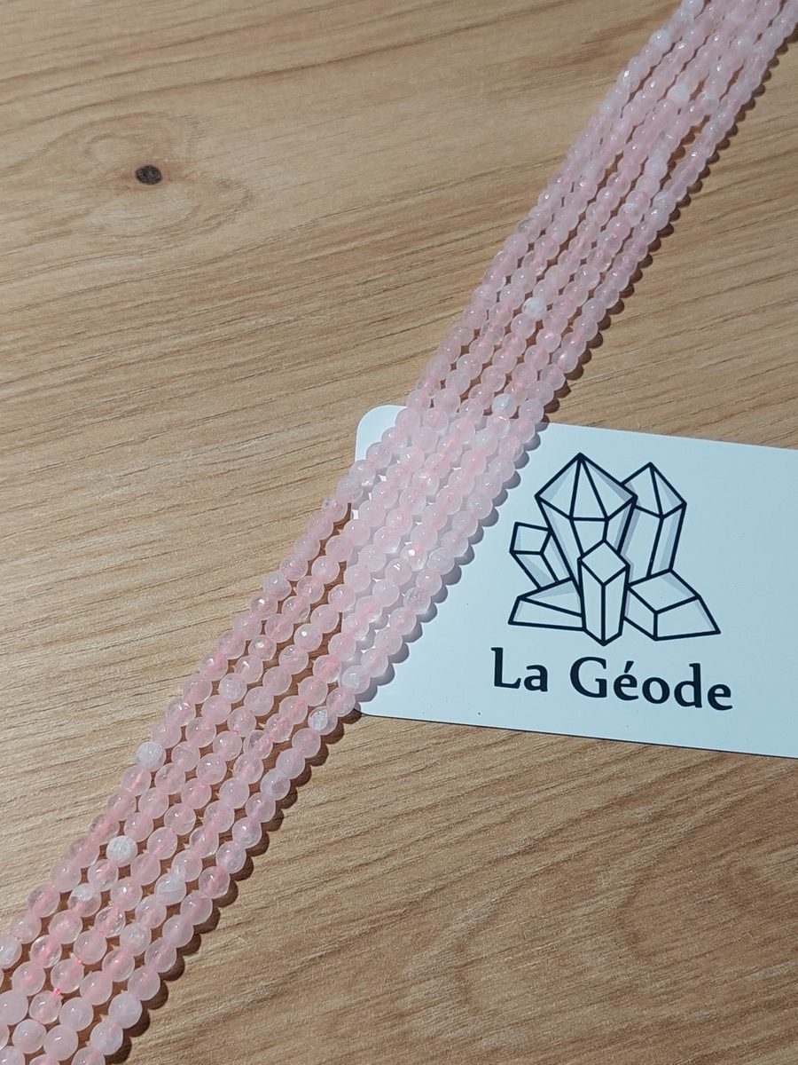 Fil de perles facettées en Quartz rose 4 mm | Boutique suisse de pierres du monde & lithothérapie