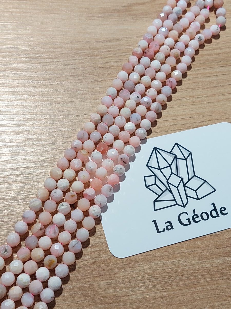 Fil de perles facettées en Opale rose 6 mm | Boutique suisse de pierres du monde & lithothérapie