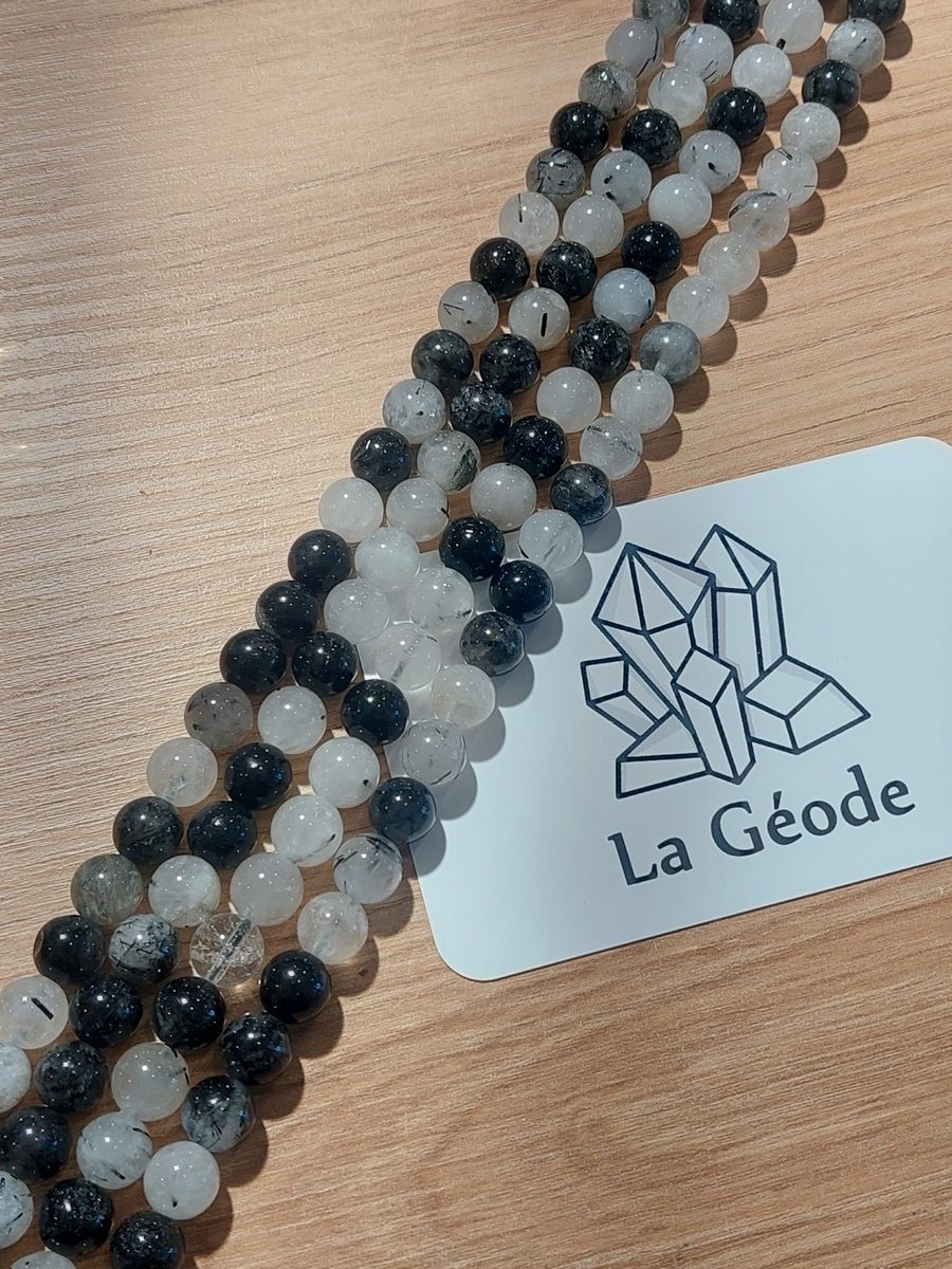 Fil de perles rondes en Quartz Tourmaline 8 mm | Boutique suisse de pierres du monde & lithothérapie