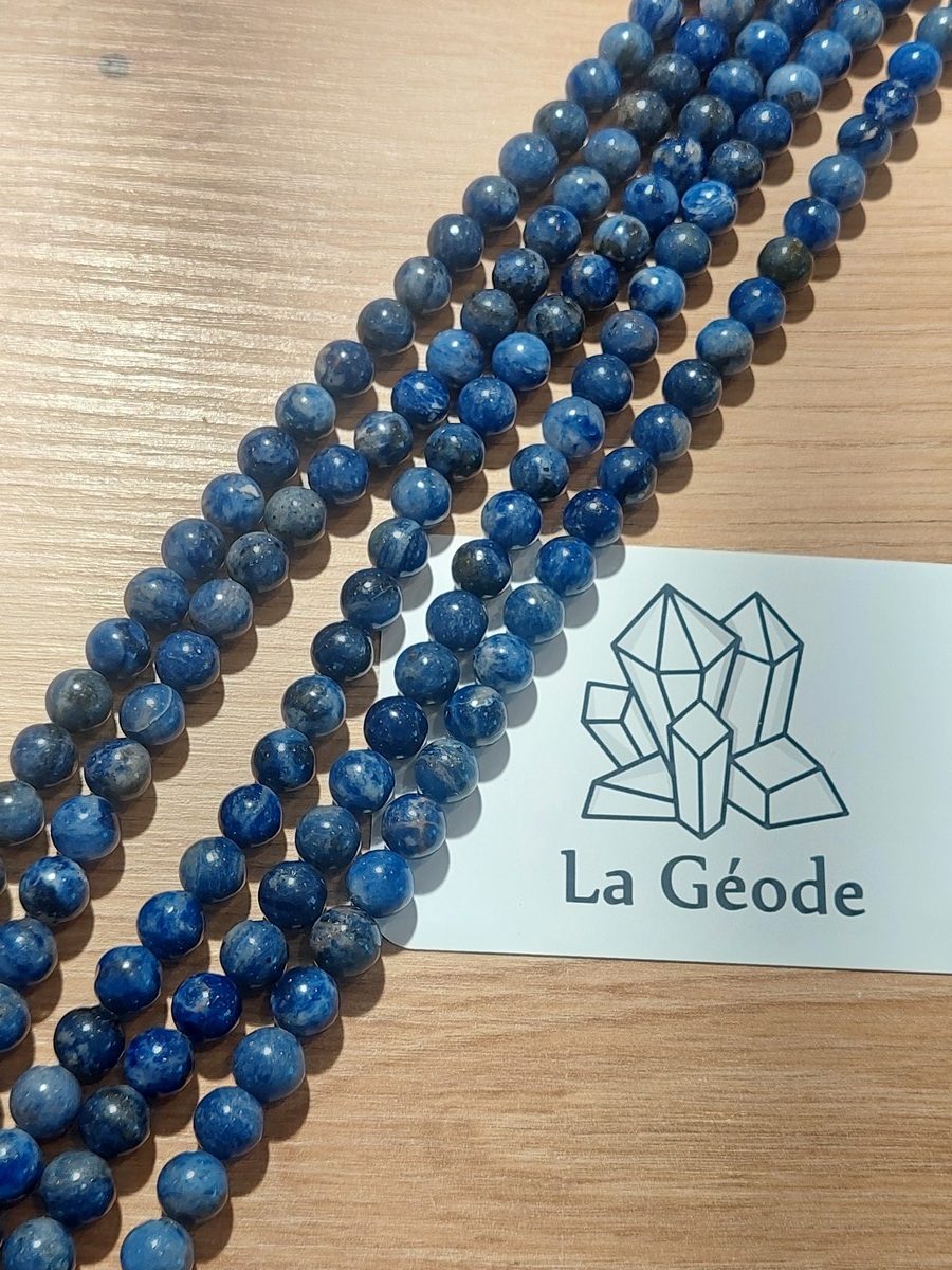 Fil de perles rondes en Sodalite 8 mm | Boutique suisse de pierres du monde & lithothérapie