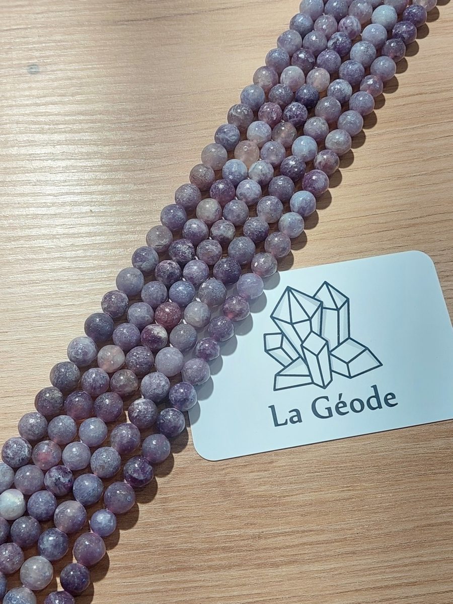 Fil de perles rondes en Tourmaline rose sur Eudialyte 8 mm | Boutique suisse de pierres du monde & lithothérapie