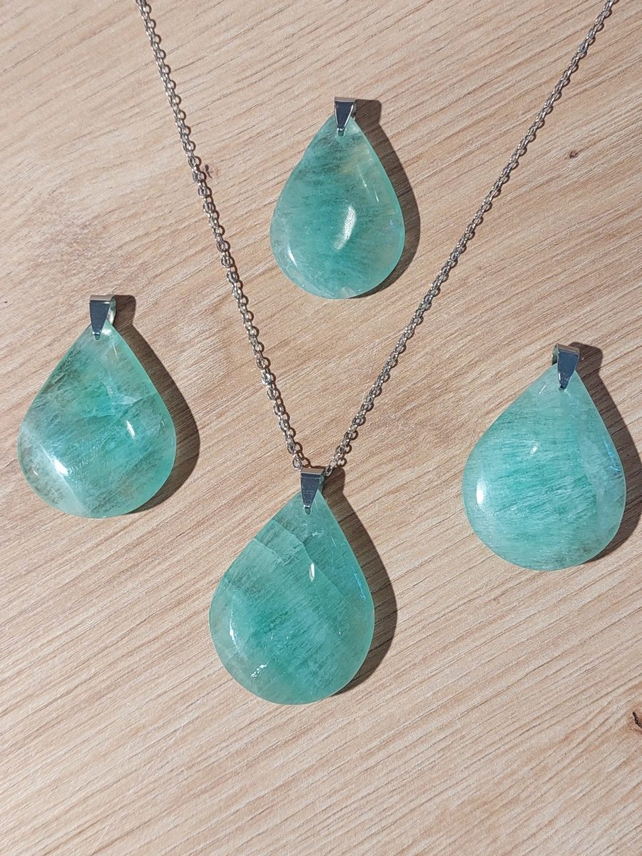 Pendentif goutte plate en Rhodonite