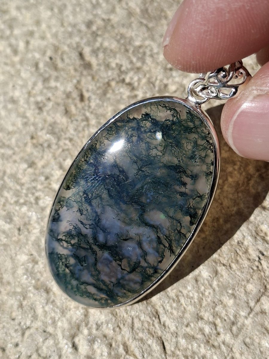 Pendentif en Agate mousse et argent 925 | Boutique Suisse La Geode