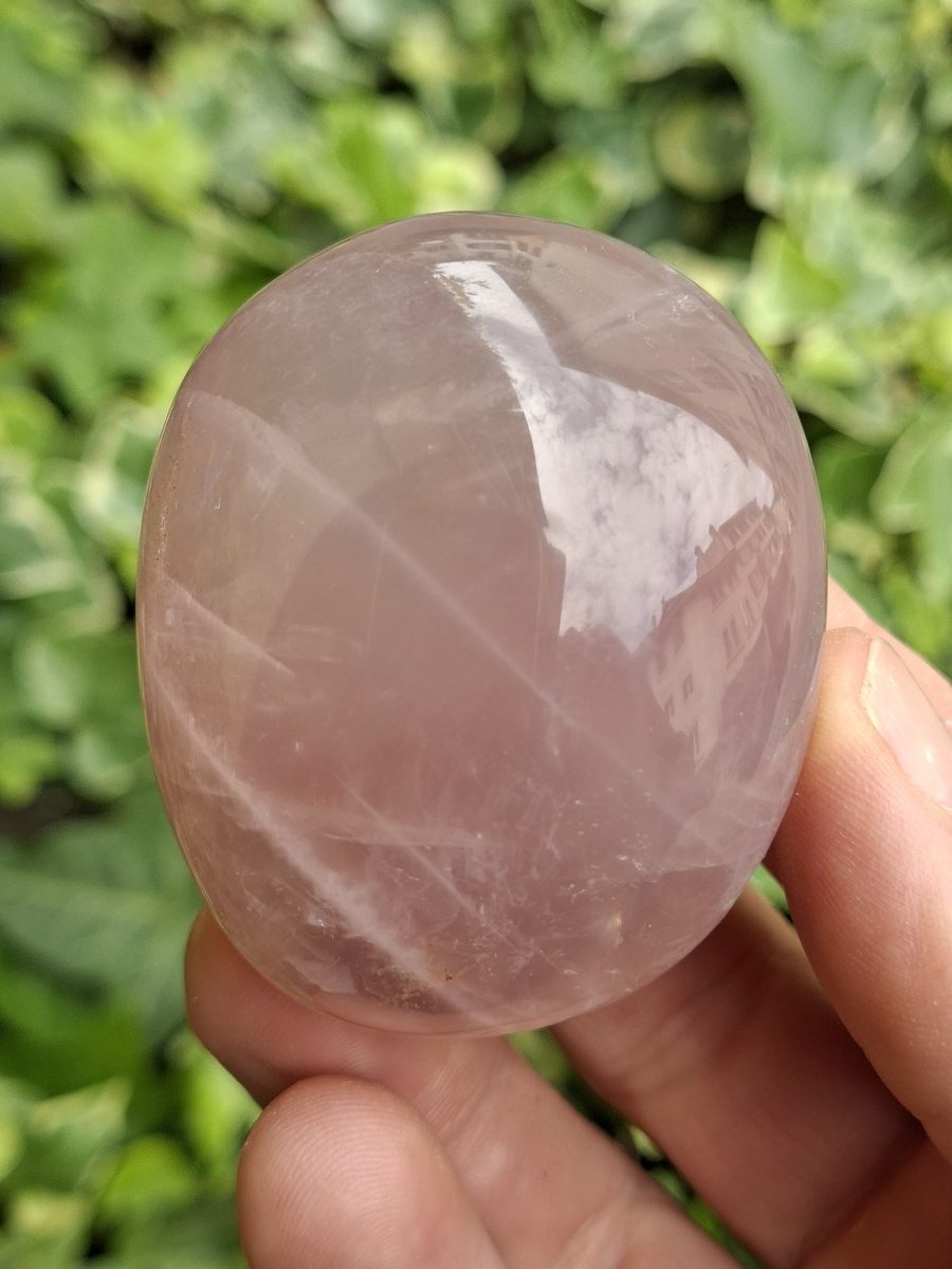 Grand galet de Quartz rose | Boutique suisse de minéraux du monde