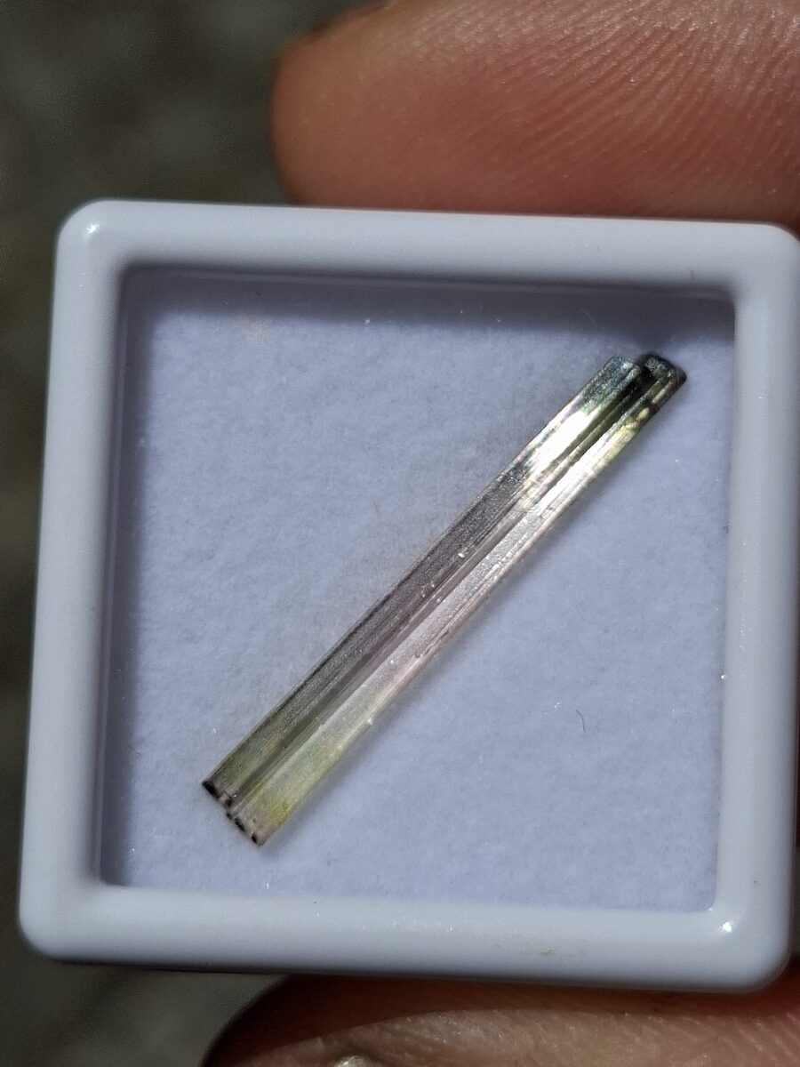 Tourmaline bicolore rose & verte | Boutique suisse de pierres du monde & lithothérapie