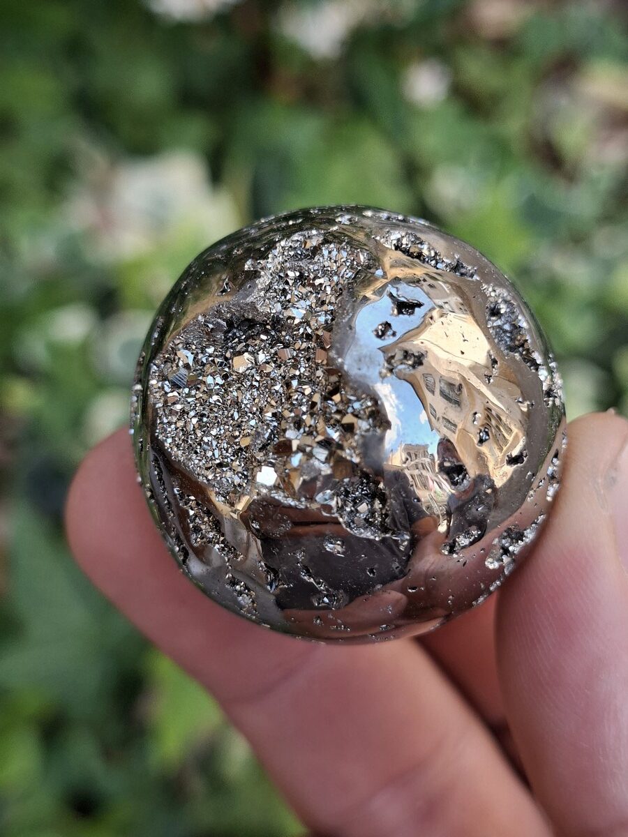 Sphère en Pyrite | Boutique suisse de minéraux du monde