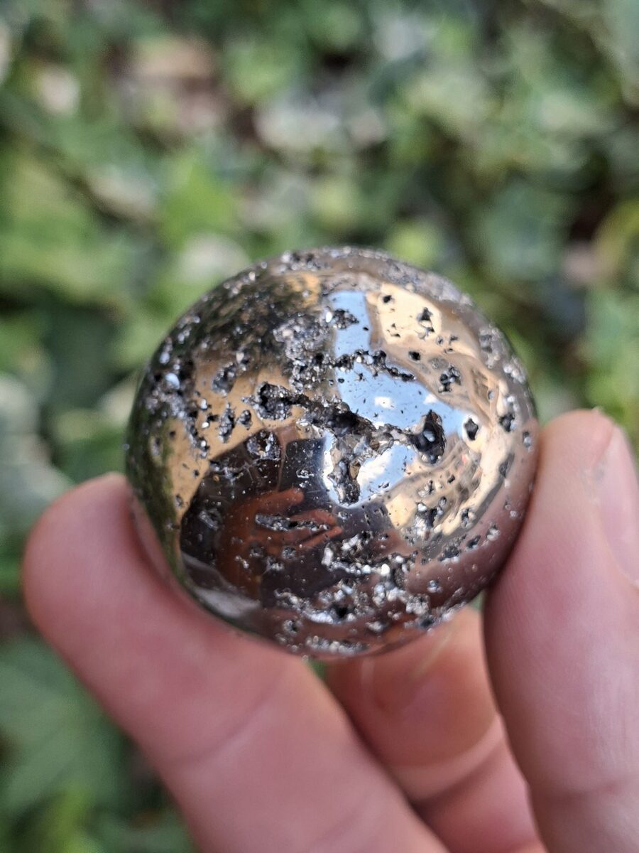 Sphère en Pyrite | Boutique suisse de minéraux du monde
