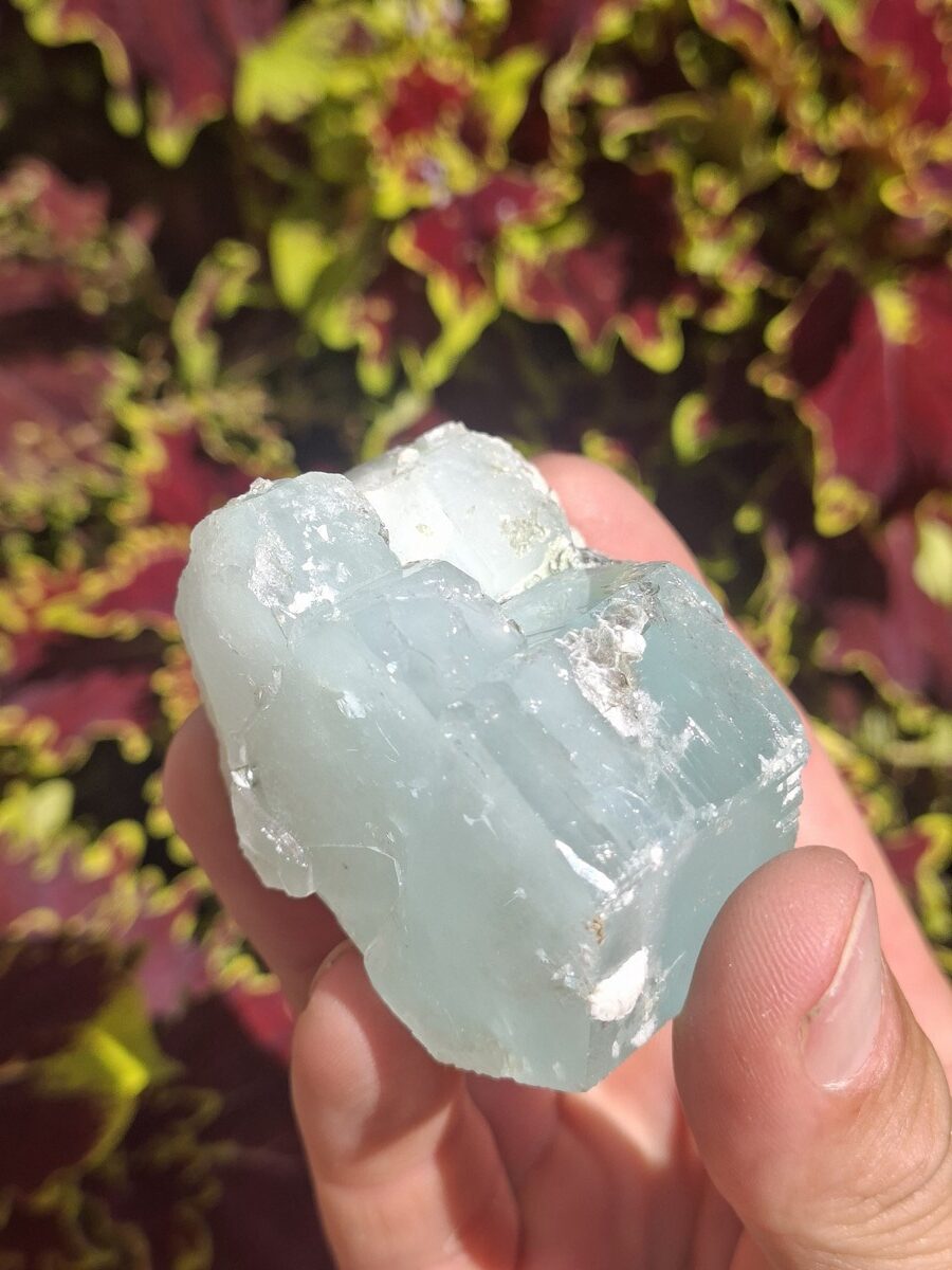 Aigue-marine brute avec muscovite – Image 4