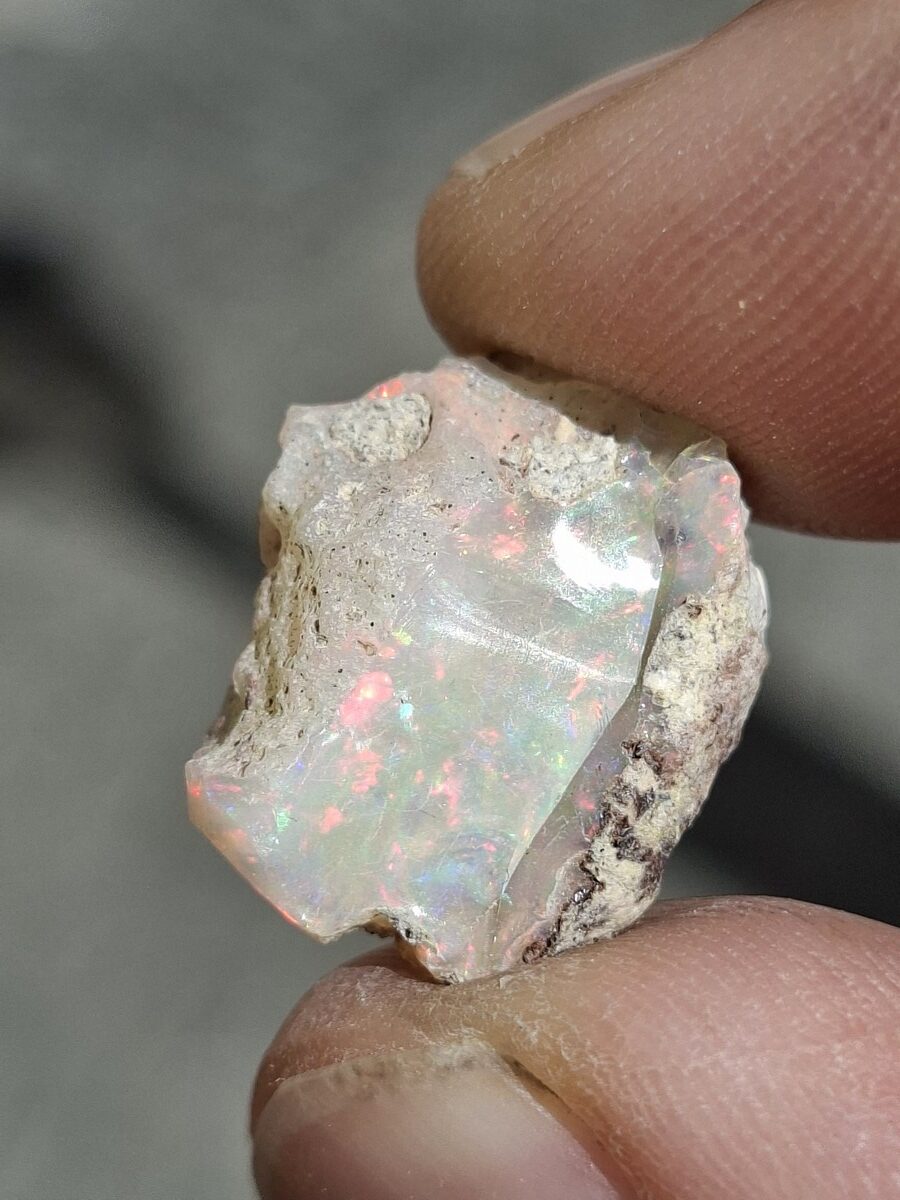 Opale d'Ethiopie brute - Boutique de pierres & lithothérapie en Suisse