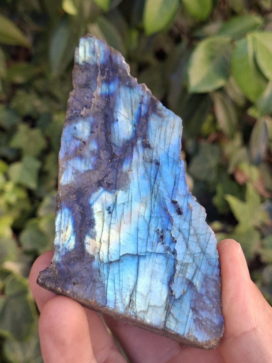 Labradorite 1 face polie de Madagascar | Boutique suisse de minéraux du monde