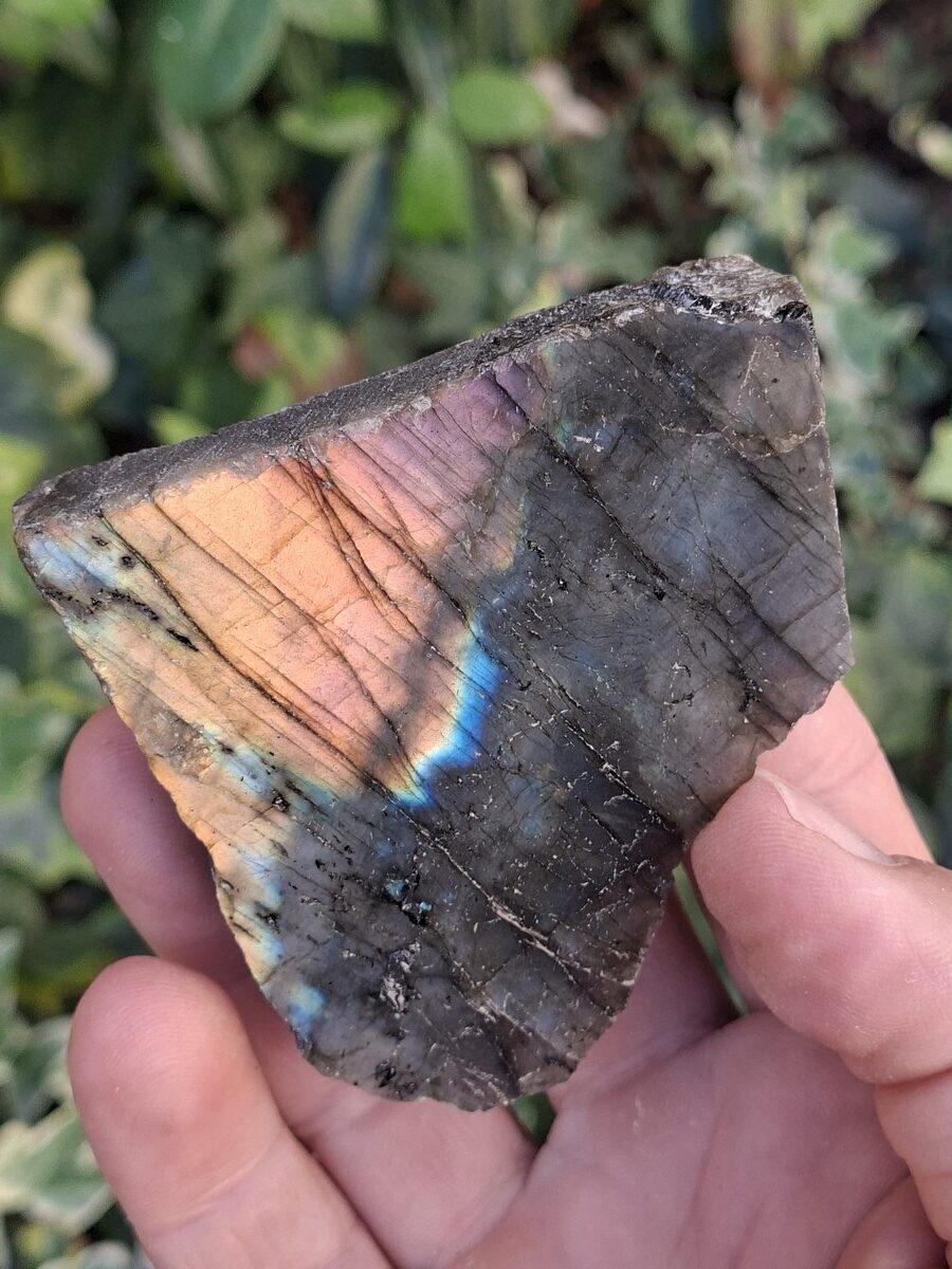 Labradorite 1 face polie de Madagascar | Boutique suisse de minéraux du monde