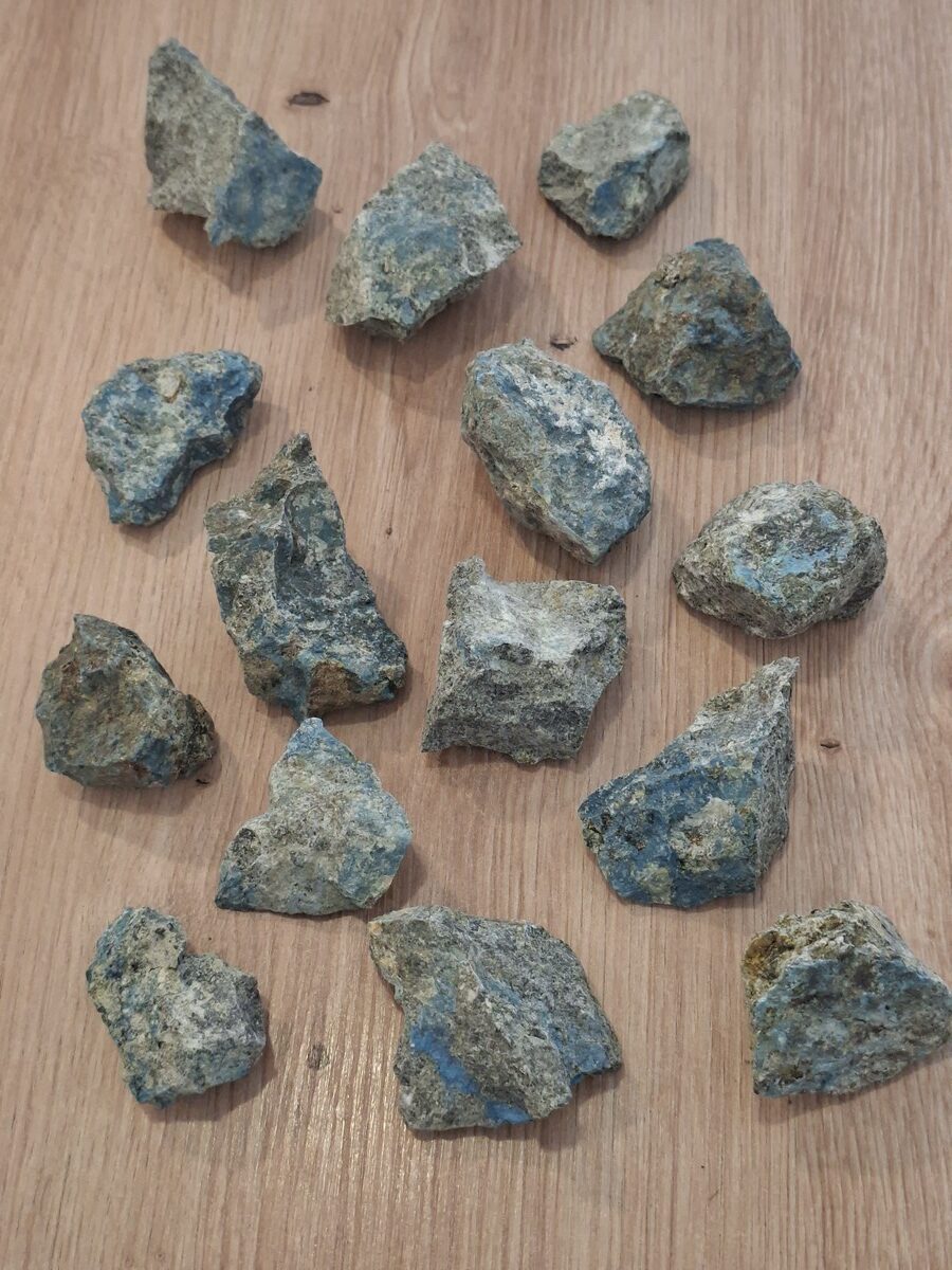 Découvrez nos magnifique d'aérinite. Pièce unique. A commander en ligne. Livraison partout en Suisse.