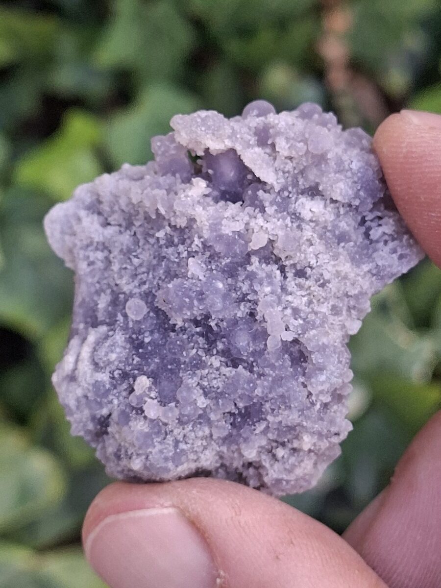 Agate raisin brute ou Calcédoine botryoïde | Pierres de collection, Galets roulées, Bracelets, Lithothérapie – Boutique Suisse de Minéraux La Géode